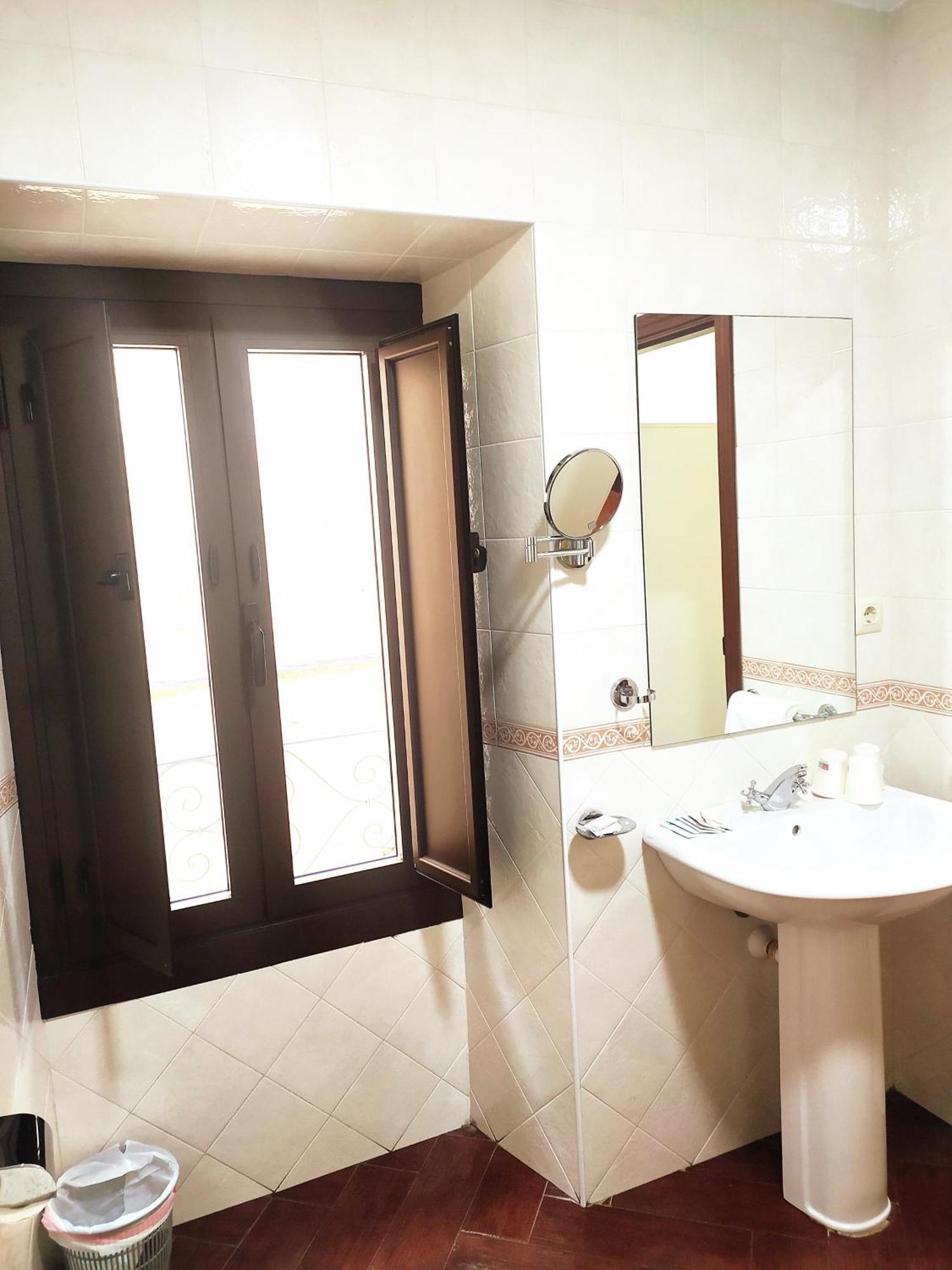 Hostal Cuzco Trujillo Eksteriør bilde